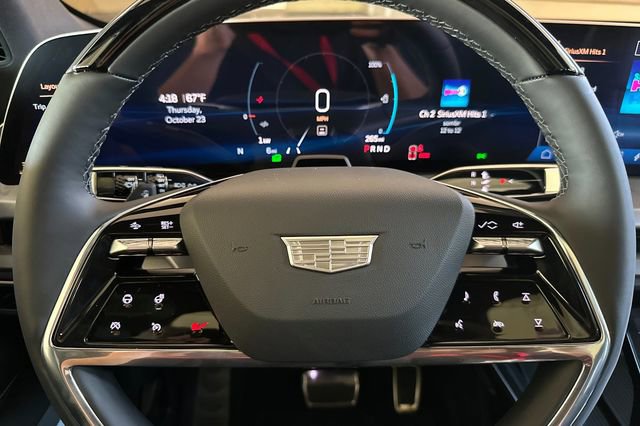 New 2026 Cadillac Vistiq Sport w/ LPO, Floor Liner Package image 22