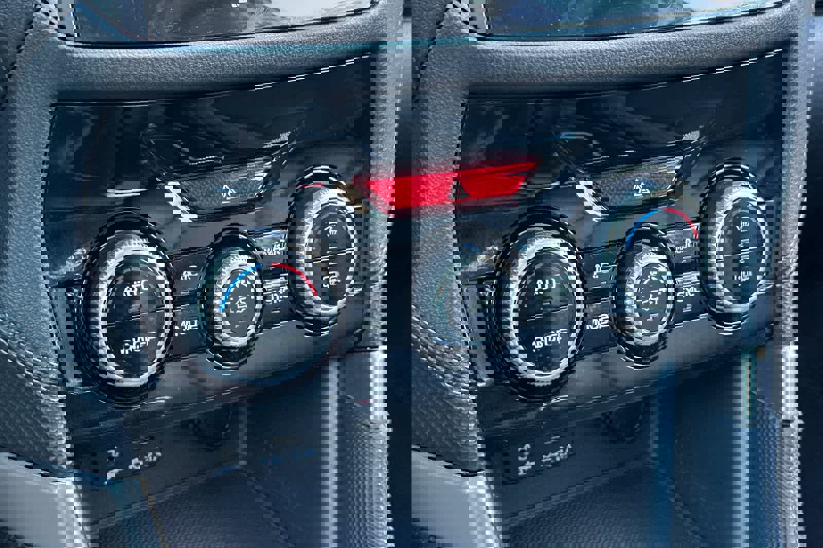 Certified 2020 Subaru Forester Limited image 19