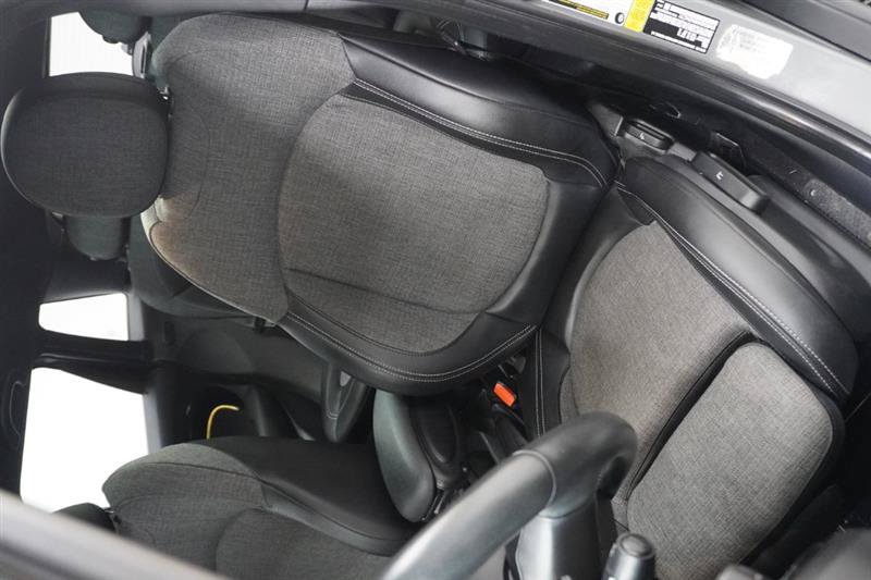 Used 2022 MINI Cooper 4-Door Hardtop FWD image 4