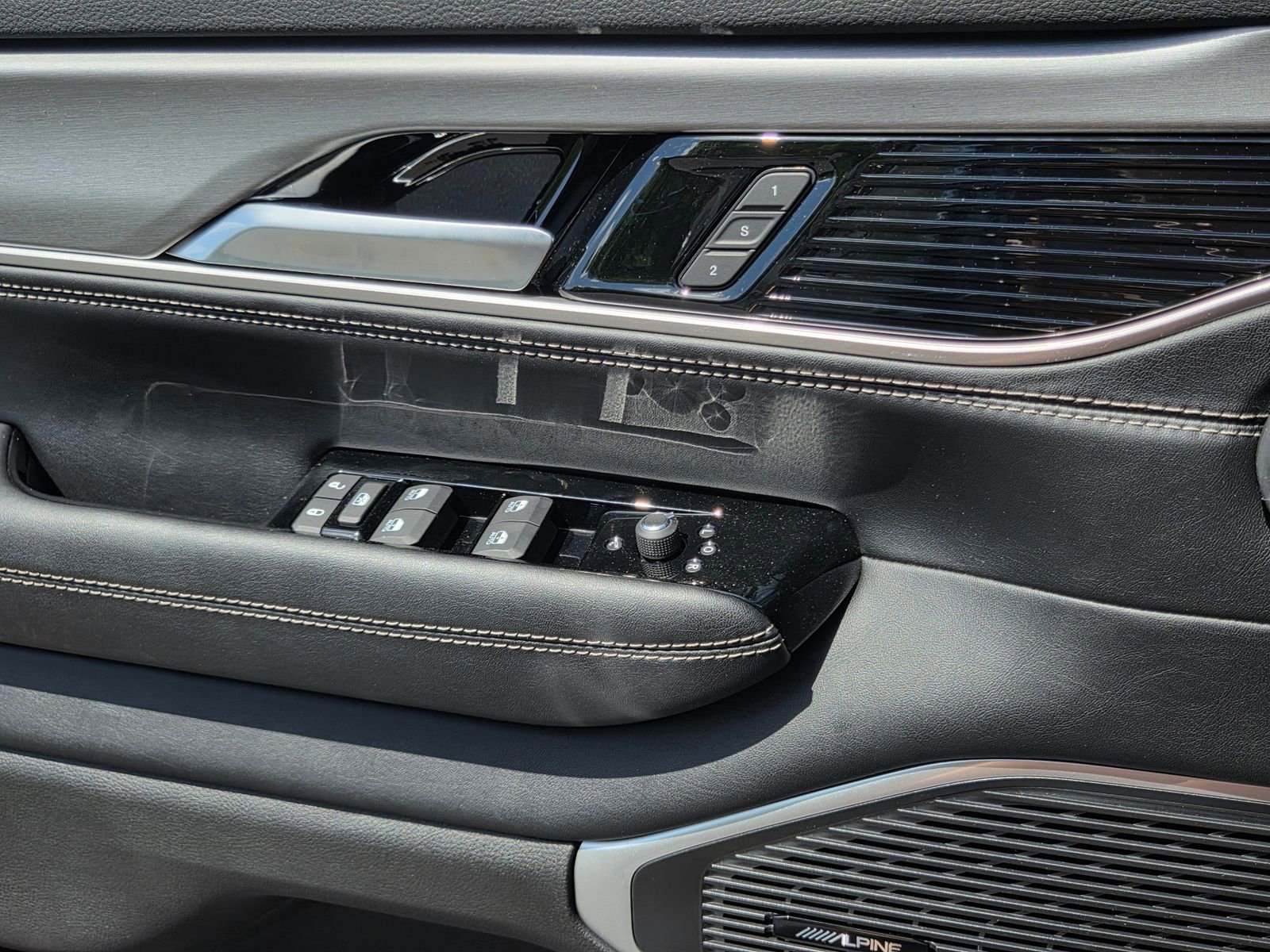 New 2026 Jeep Grand Wagoneer 4WD image 16