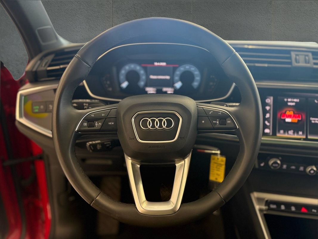 Used 2025 Audi Q3 2.0T Premium AWD/4WD image 17