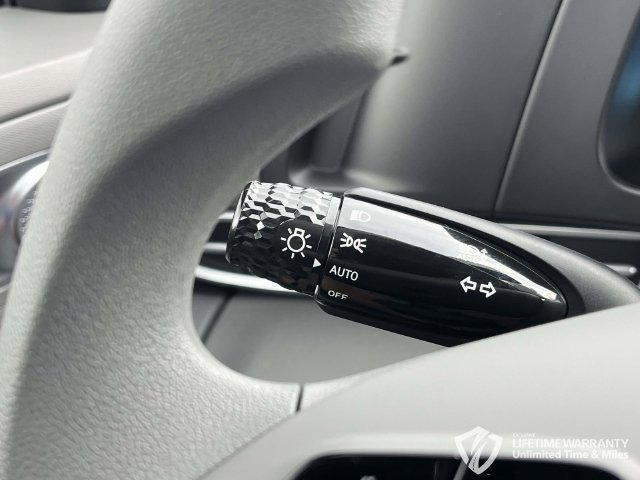 New 2026 Hyundai Elantra SE FWD image 21