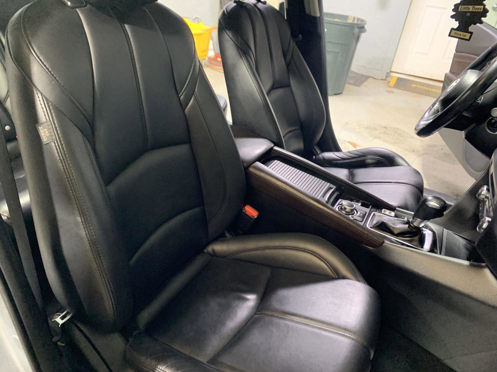 Used 2018 MAZDA MAZDA3 Touring image 25