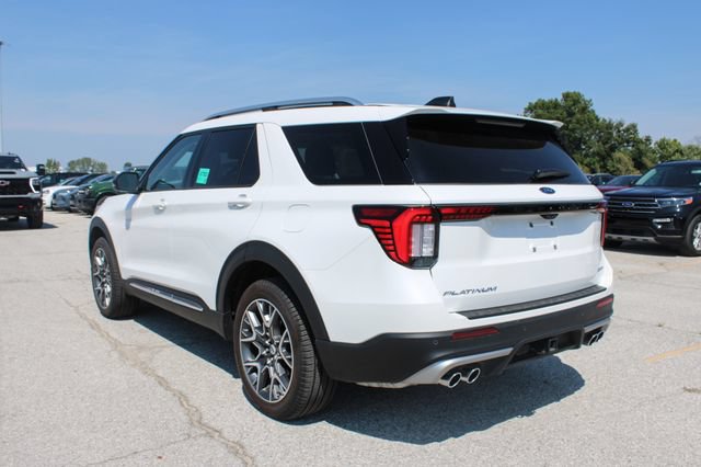 Used 2025 Ford Explorer Platinum w/ Ultimate Package AWD/4WD image 39