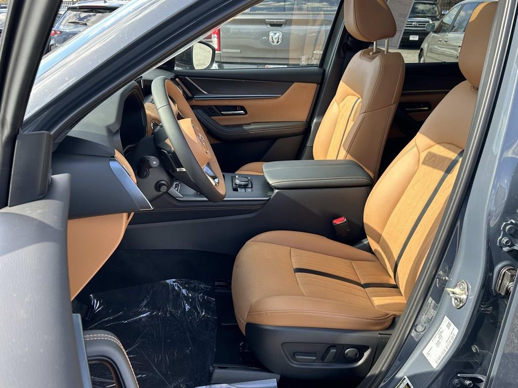 New 2025 MAZDA CX-70 3.3 Turbo S w/ Premium Plus image 16