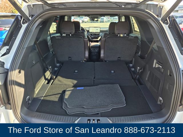 New 2026 Ford Explorer Platinum image 11