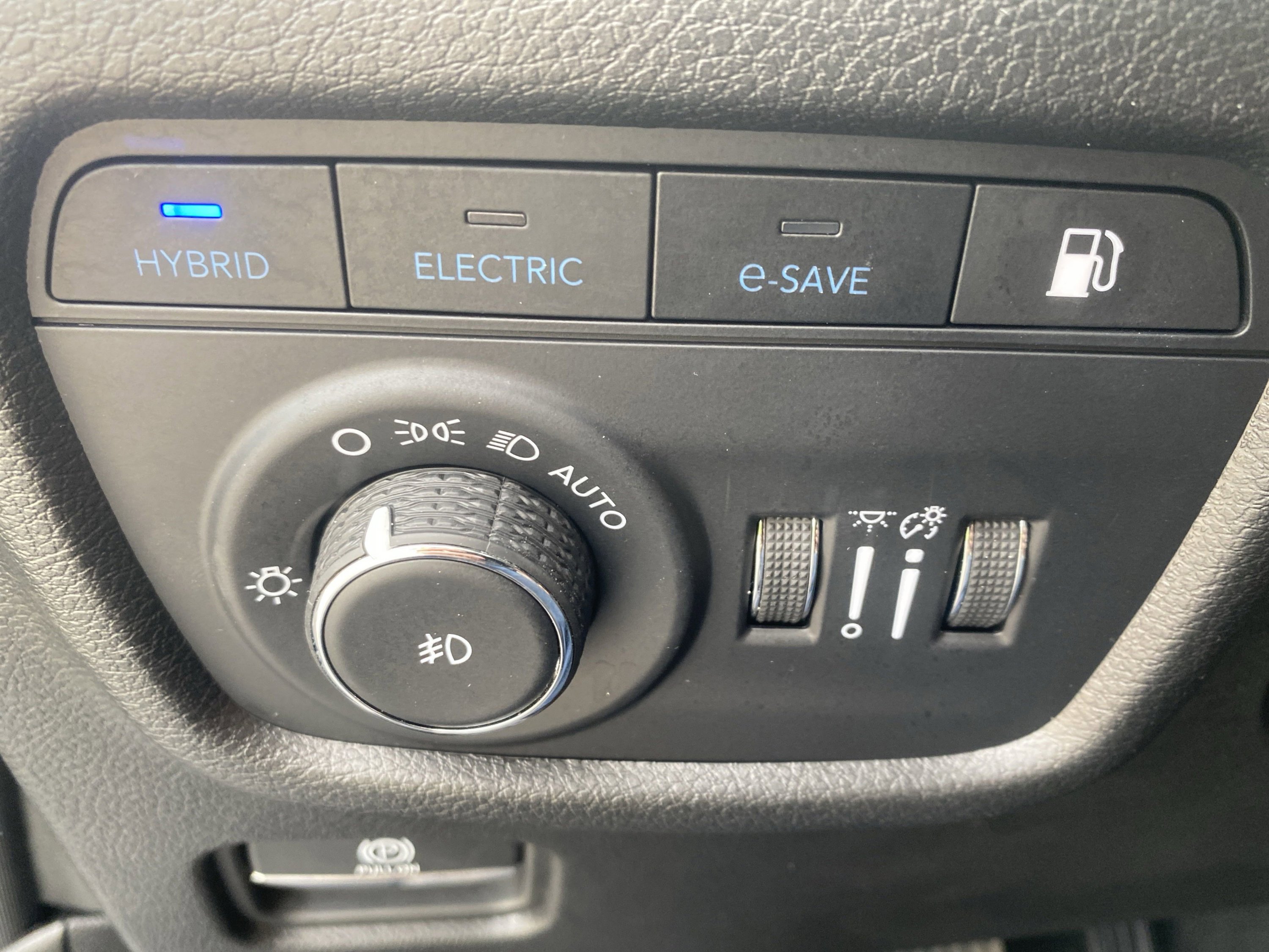 Used 2023 Jeep Grand Cherokee 4WD 4xe image 17