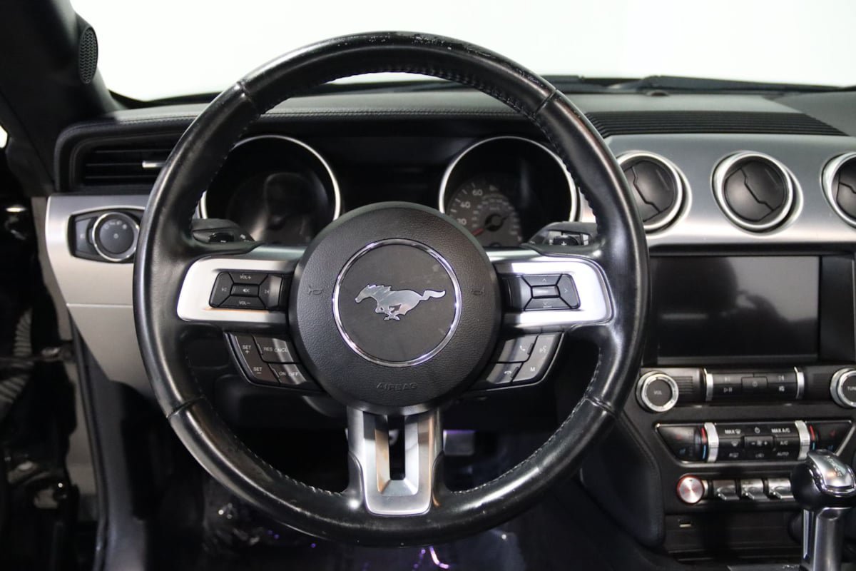 Used 2019 Ford Mustang Premium RWD image 41