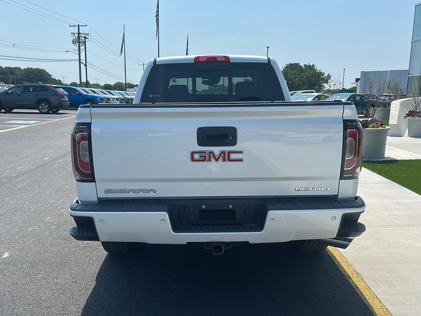 Used 2017 GMC Sierra 1500 Denali w/ Denali Ultimate Package AWD/4WD image 6