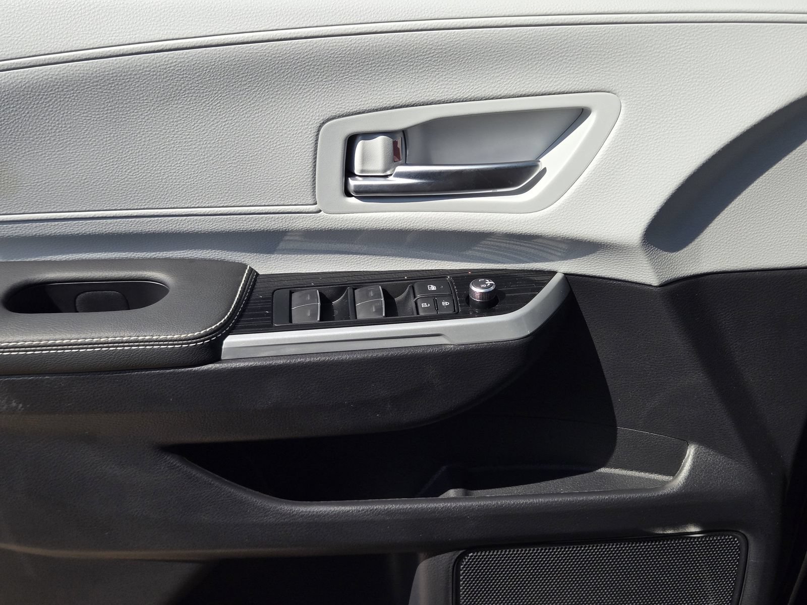 New 2026 Toyota Sienna XSE AWD/4WD image 20