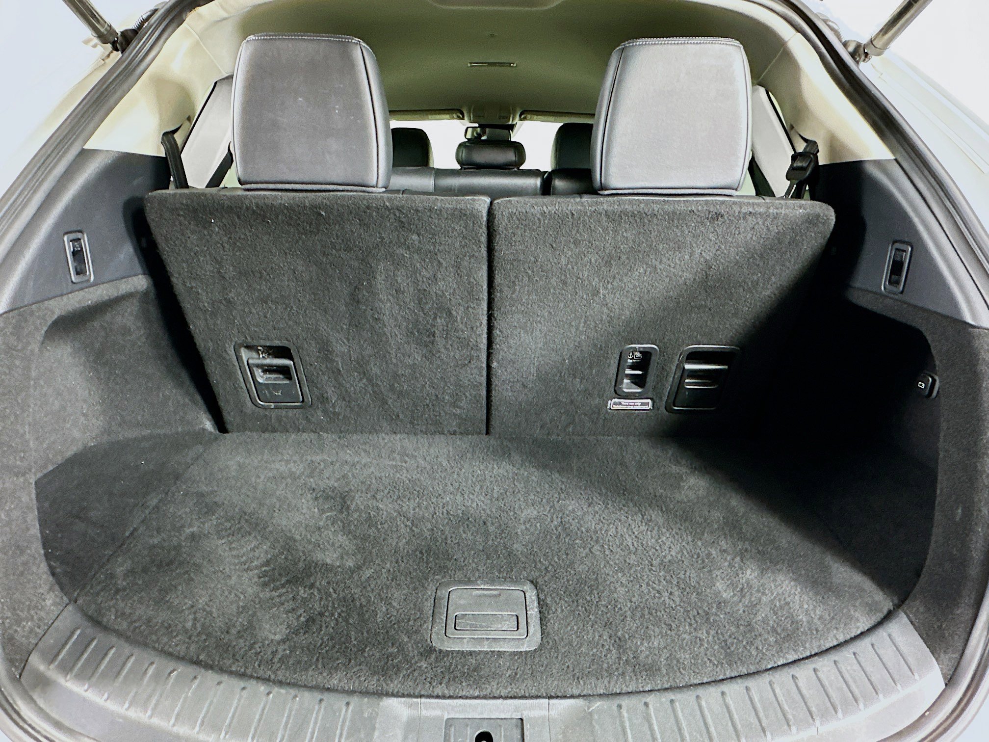 Used 2018 MAZDA CX-9 Touring image 29