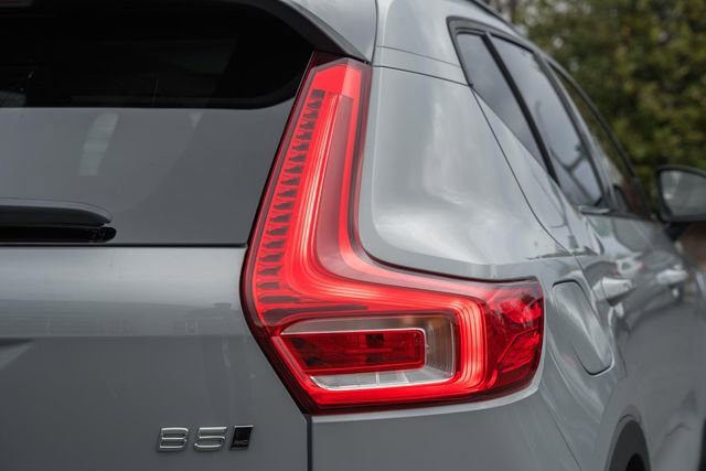 New 2026 Volvo XC40 B5 Ultra w/ Protection Package Premier image 7