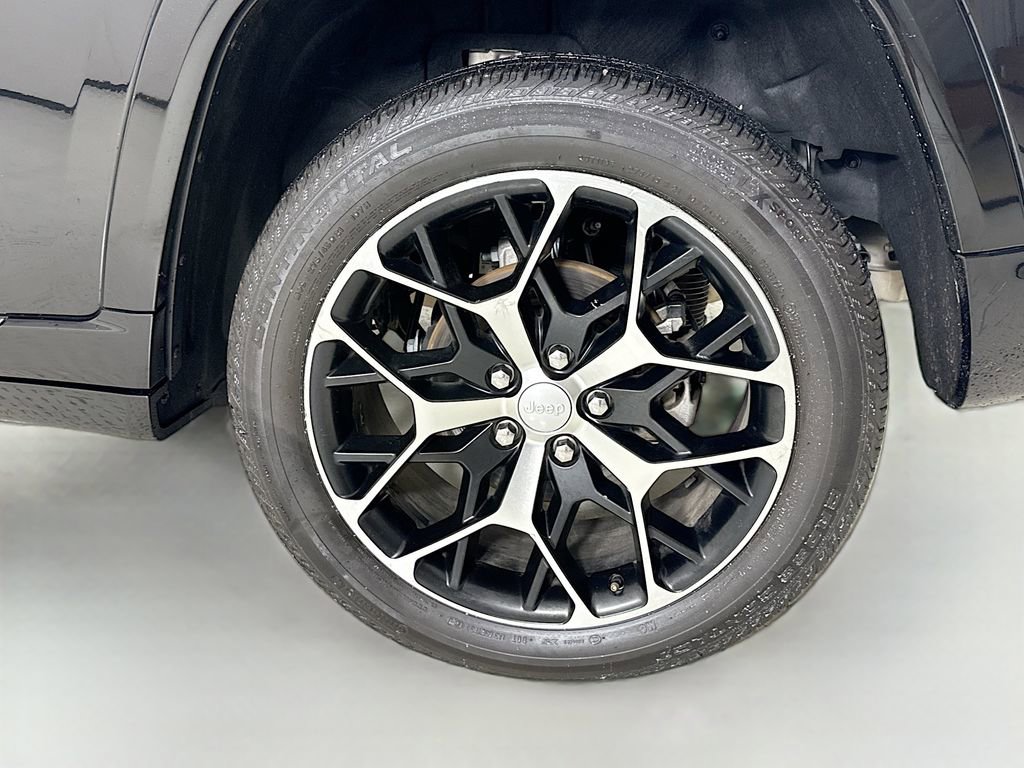 Used 2023 Jeep Grand Cherokee Summit image 36