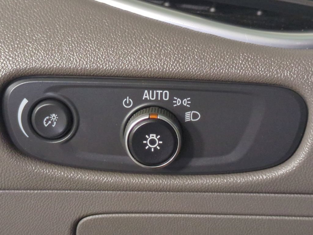 Used 2024 Chevrolet Malibu LT FWD image 29