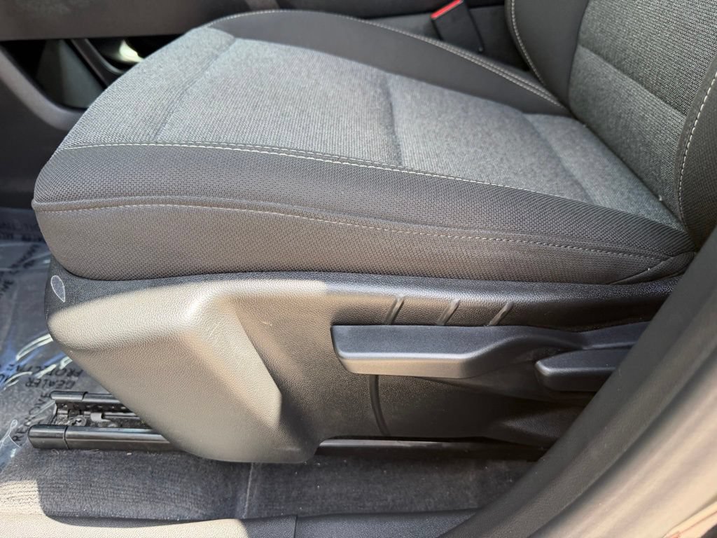 Used 2025 GMC Terrain Elevation AWD/4WD image 18