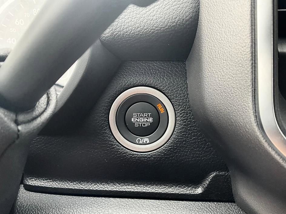 New 2026 RAM 3500 Big Horn AWD/4WD image 19