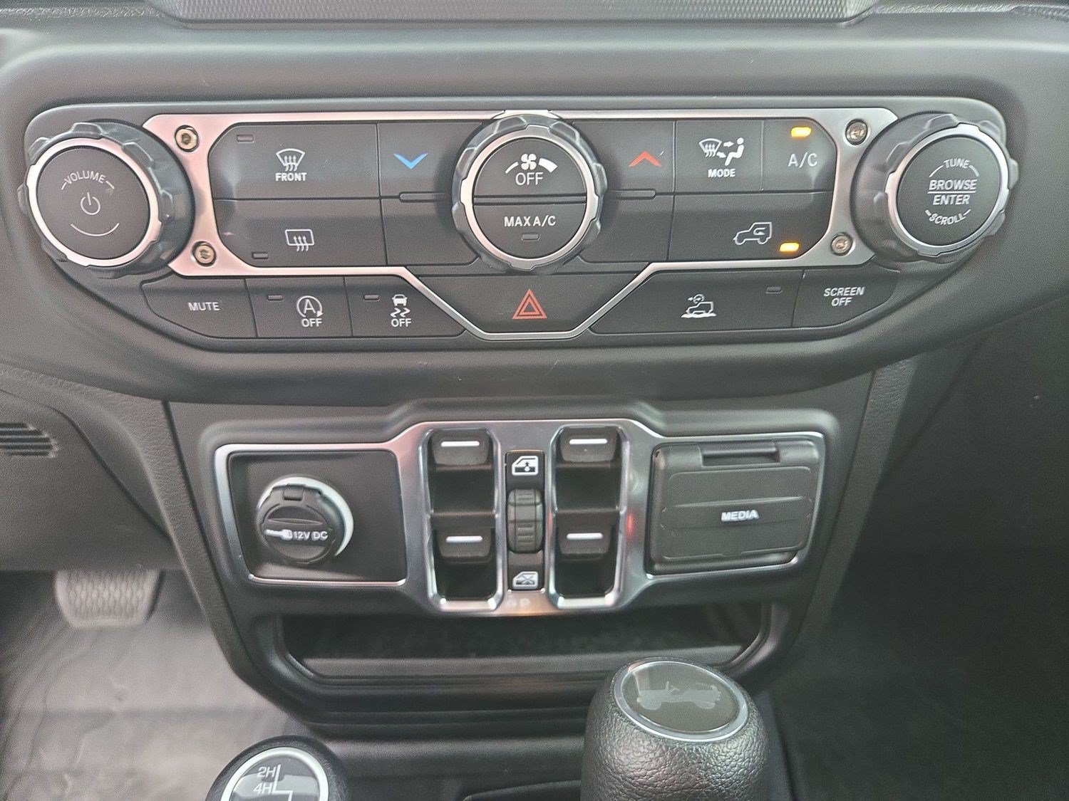Used 2023 Jeep Wrangler Unlimited Sport AWD/4WD image 22