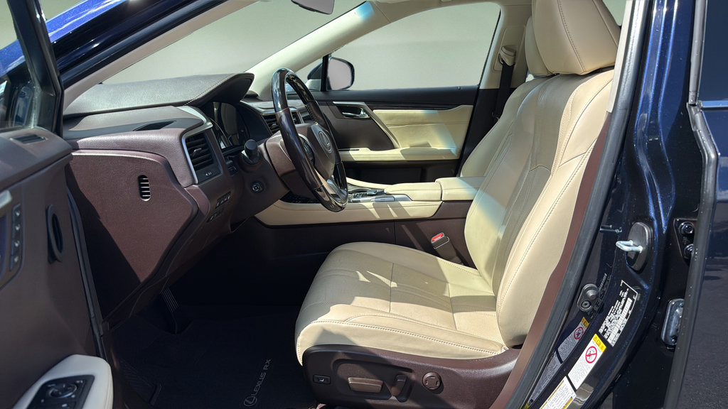 Used 2019 Lexus RX 450hL Luxury w/ Accessory Package AWD/4WD image 11