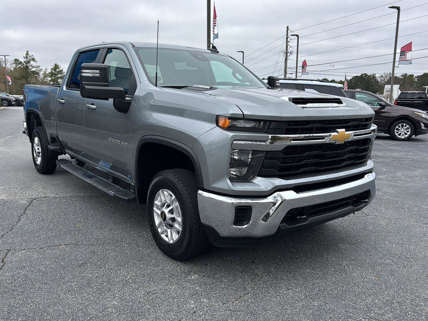 Used 2024 Chevrolet Silverado 2500 LT image 6