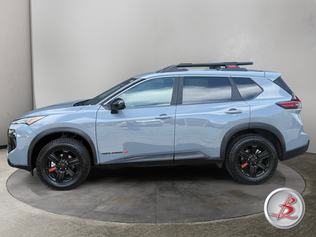 Used 2026 Nissan Rogue SV AWD/4WD image 4