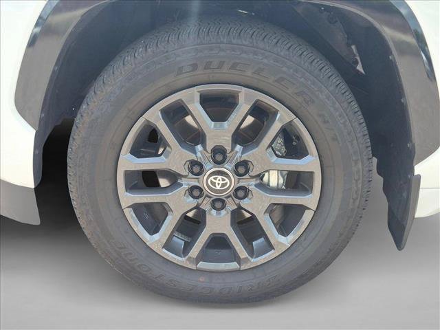 Used 2026 Toyota Sequoia Platinum AWD/4WD image 16