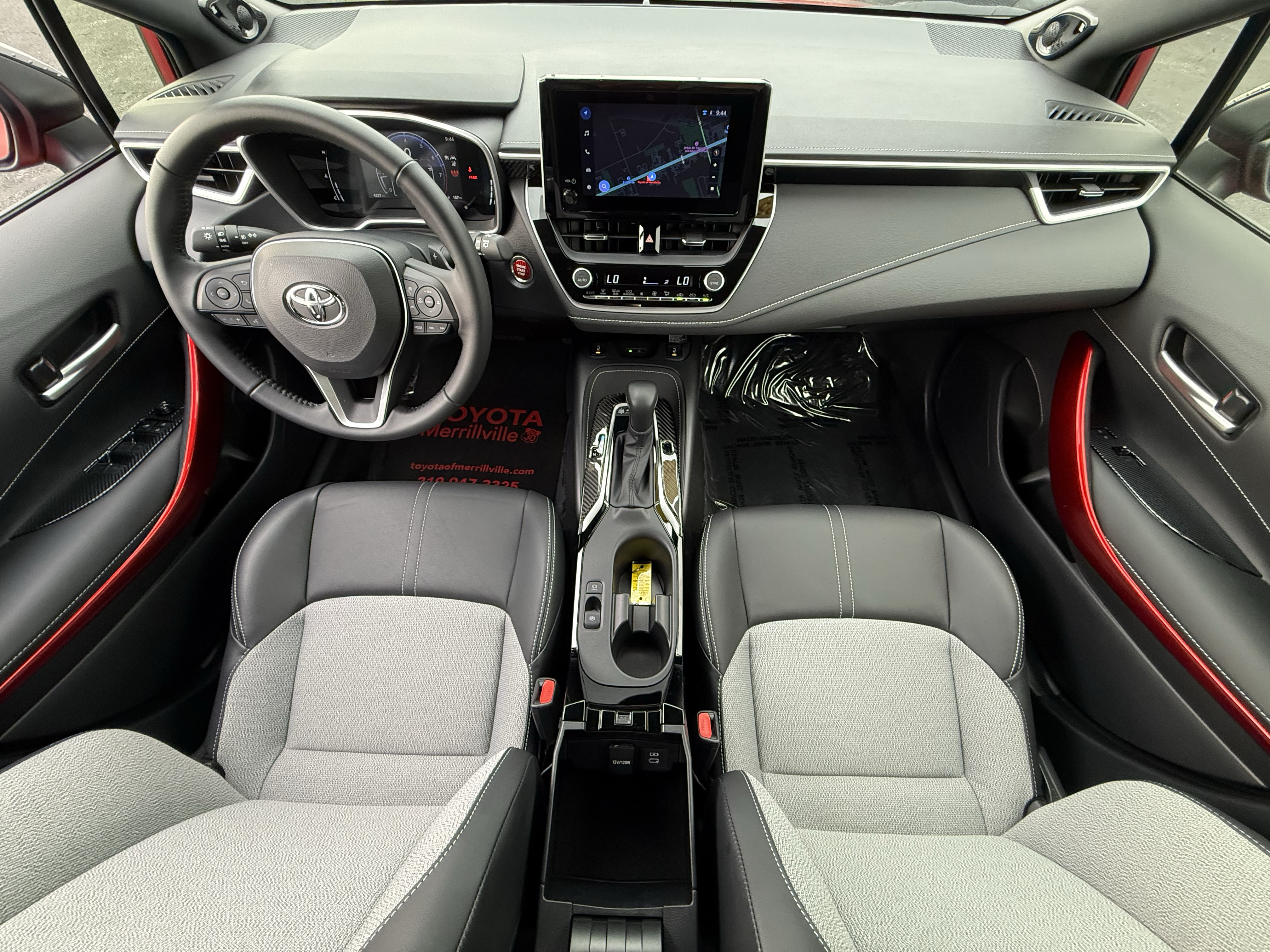 Used 2025 Toyota Corolla XSE FWD image 18