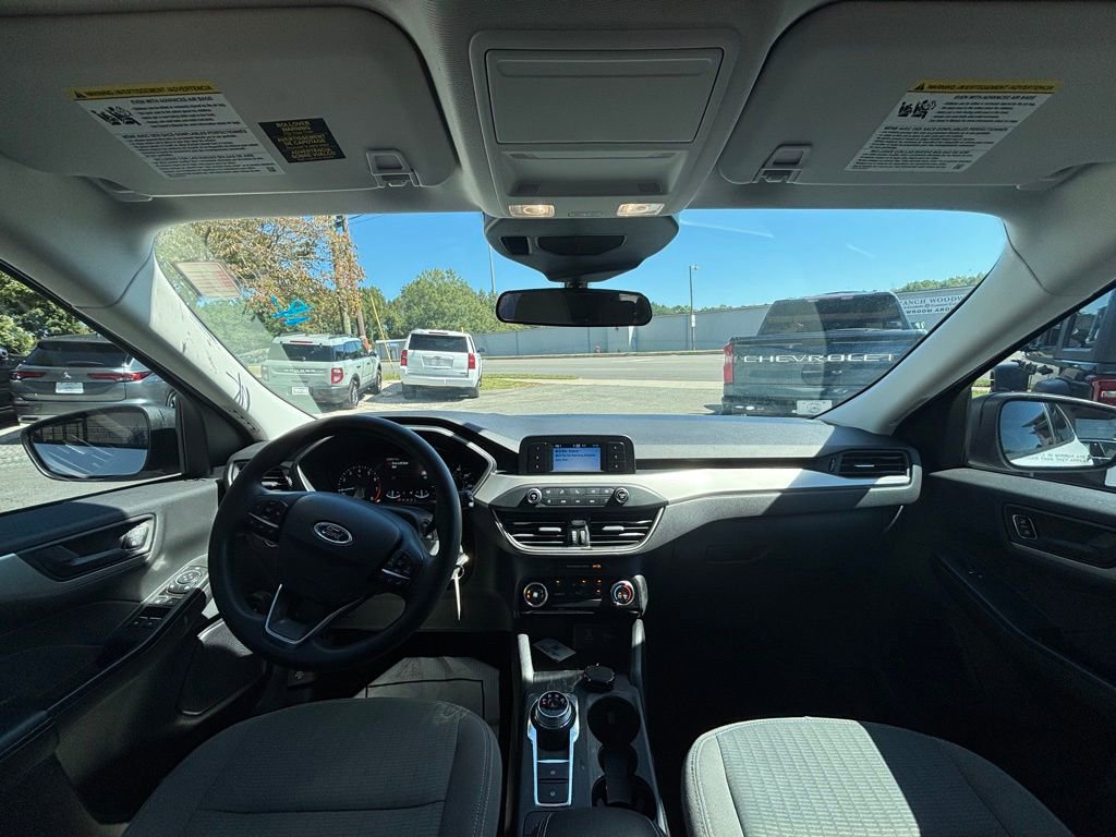 Used 2022 Ford Escape S image 13