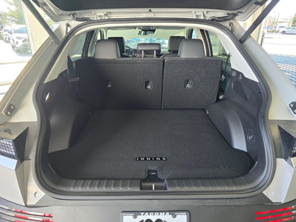 New 2026 Hyundai Ioniq 5 SEL image 16
