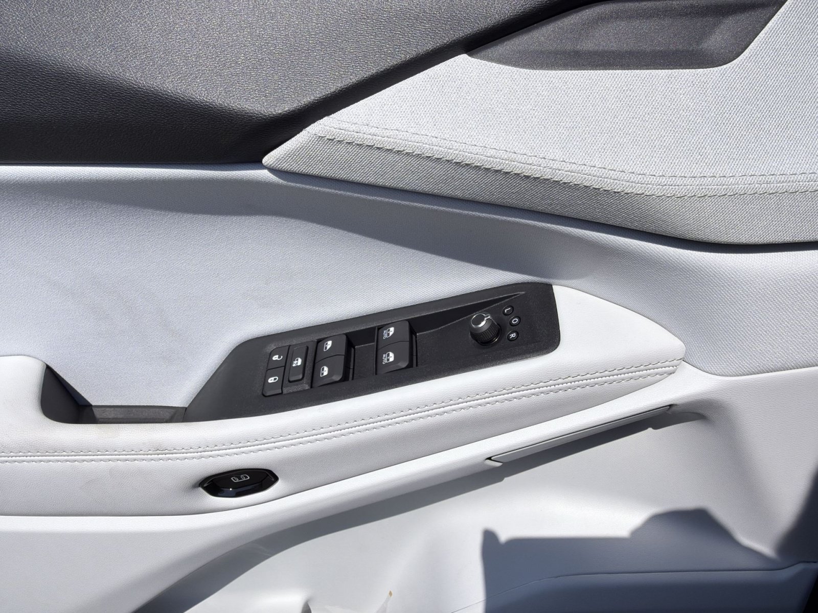 New 2026 Jeep Cherokee Laredo AWD/4WD image 15