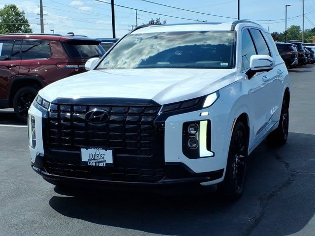 Used 2025 Hyundai Palisade Calligraphy AWD/4WD image 2
