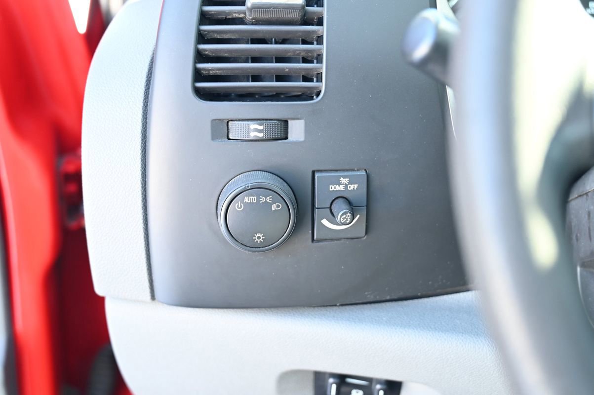 Used 2014 Chevrolet Silverado 2500 W/T w/ Snow Plow Prep Package image 24