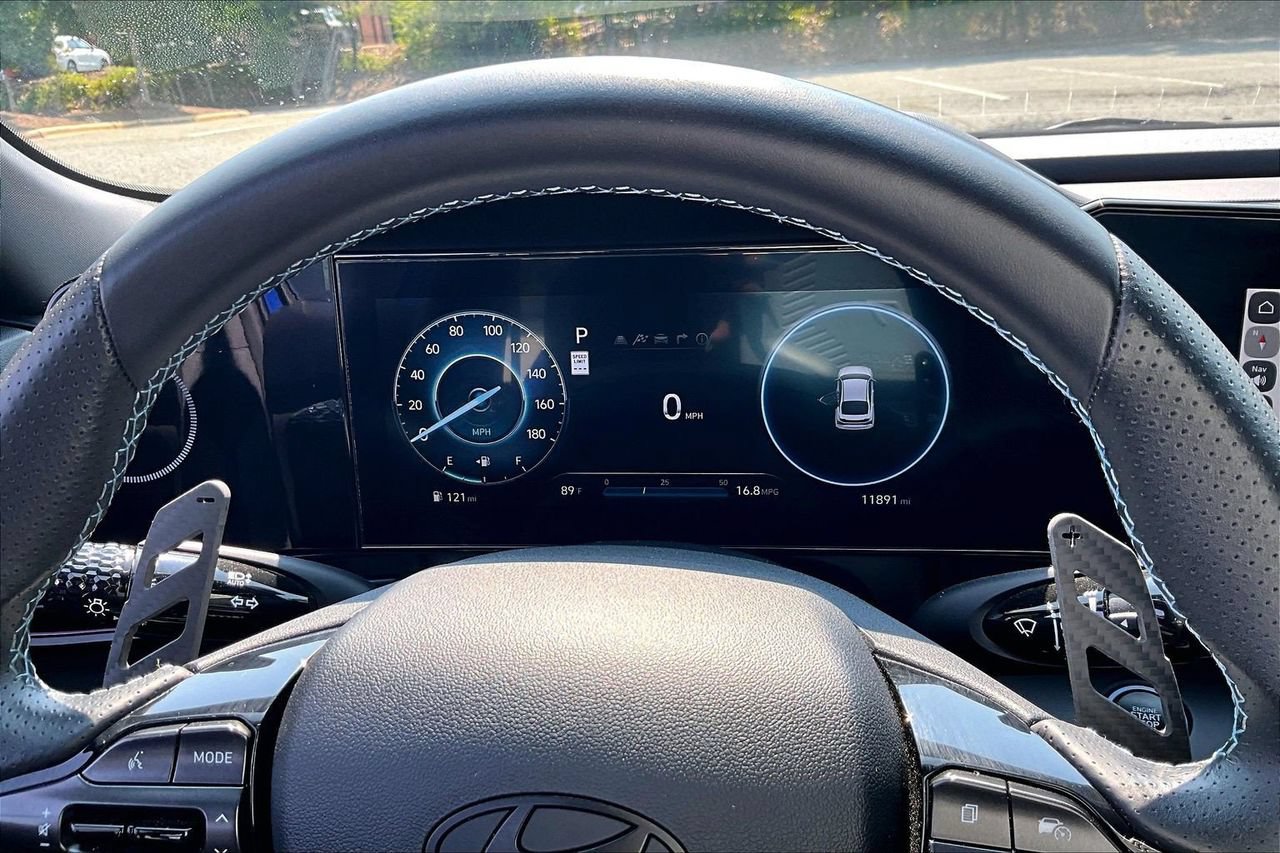 Used 2025 Hyundai Elantra N FWD image 9