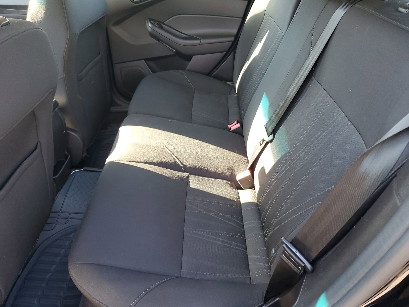 Used 2016 Ford Focus SE image 13