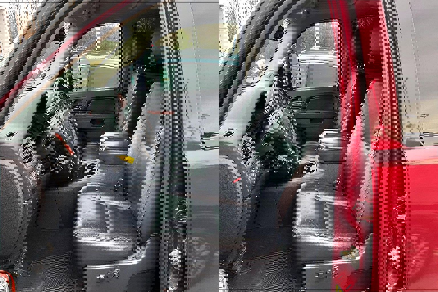 Used 2014 GMC Sierra 2500 SLT w/ SLT Convenience Package image 21