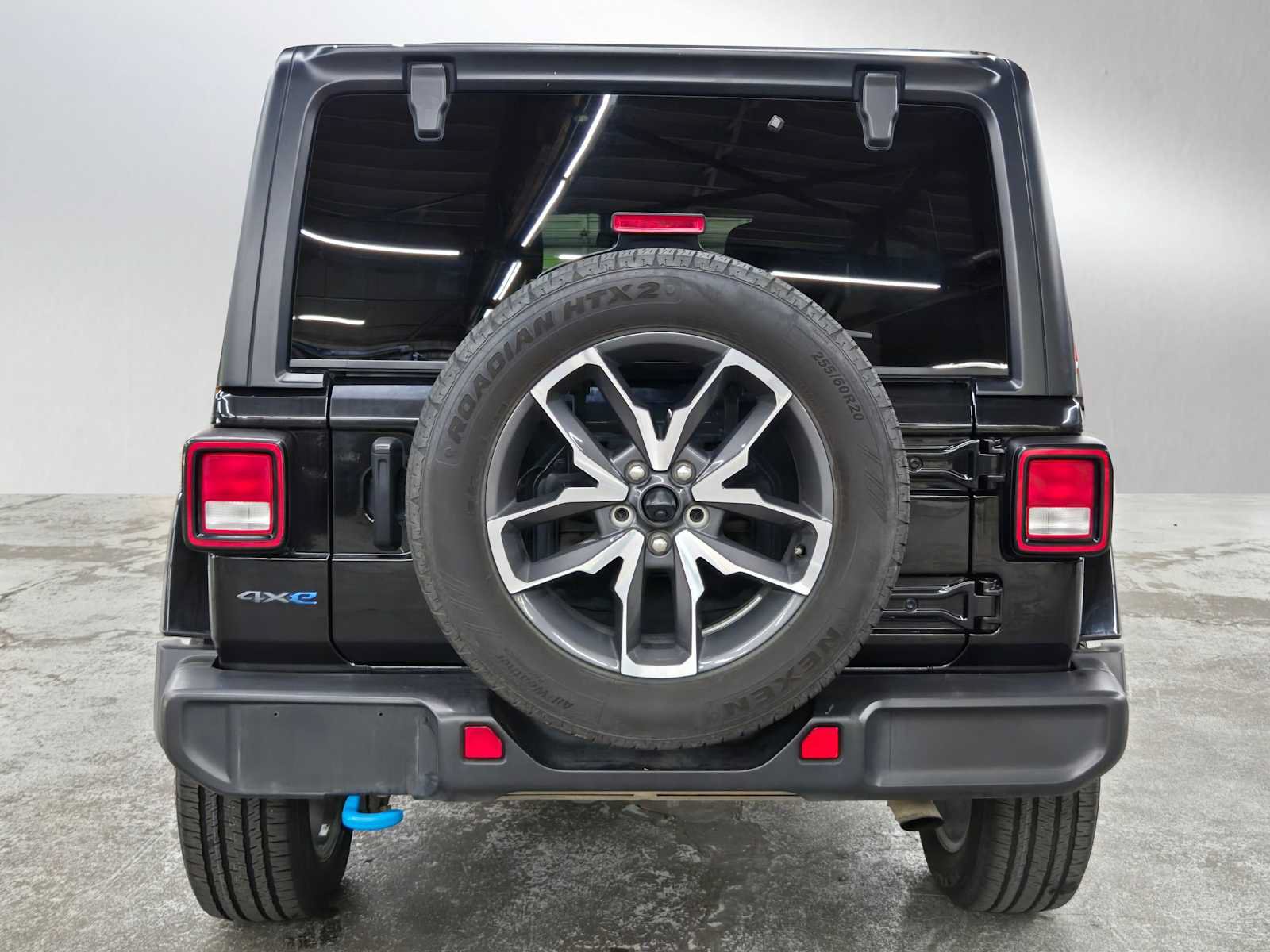 Used 2024 Jeep Wrangler Unlimited AWD/4WD image 4