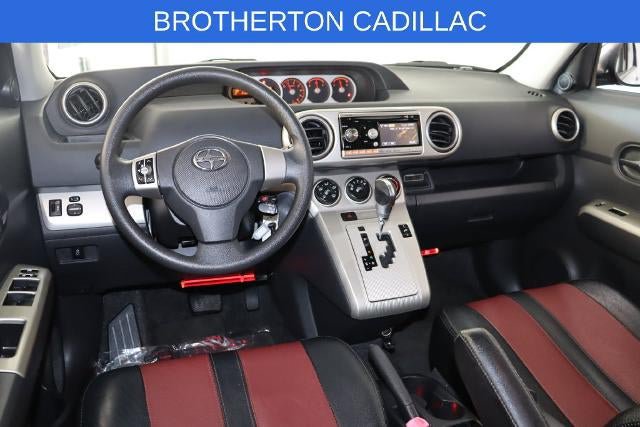 Used 2010 Scion xB FWD image 25