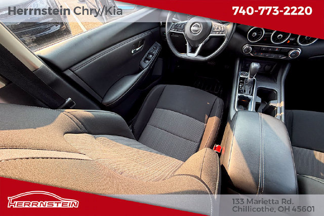 Used 2025 Nissan Sentra SV FWD image 12