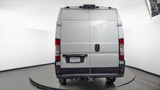 Used 2024 RAM ProMaster 2500 w/ Convenience Group FWD image 7