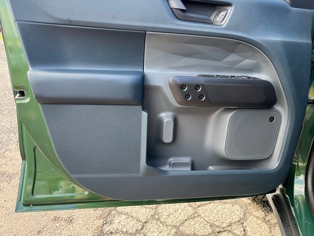 Used 2025 Ford Maverick Lariat w/ Black Appearance Package image 11