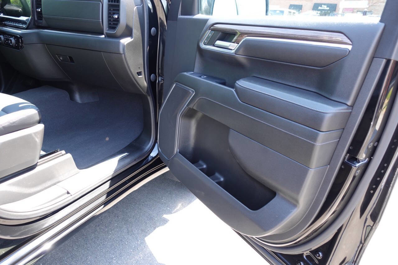 Used 2023 Chevrolet Silverado 1500 LT AWD/4WD image 32