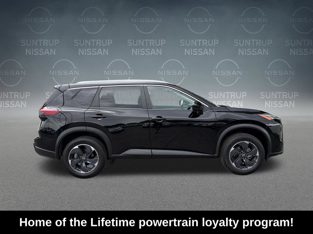Used 2025 Nissan Rogue SV w/ SV Premium Package FWD image 7