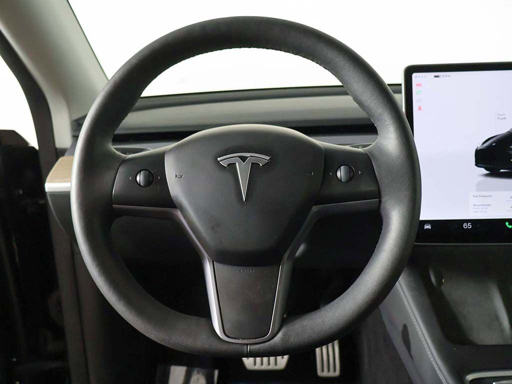 Used 2023 Tesla Model Y Performance AWD/4WD image 40