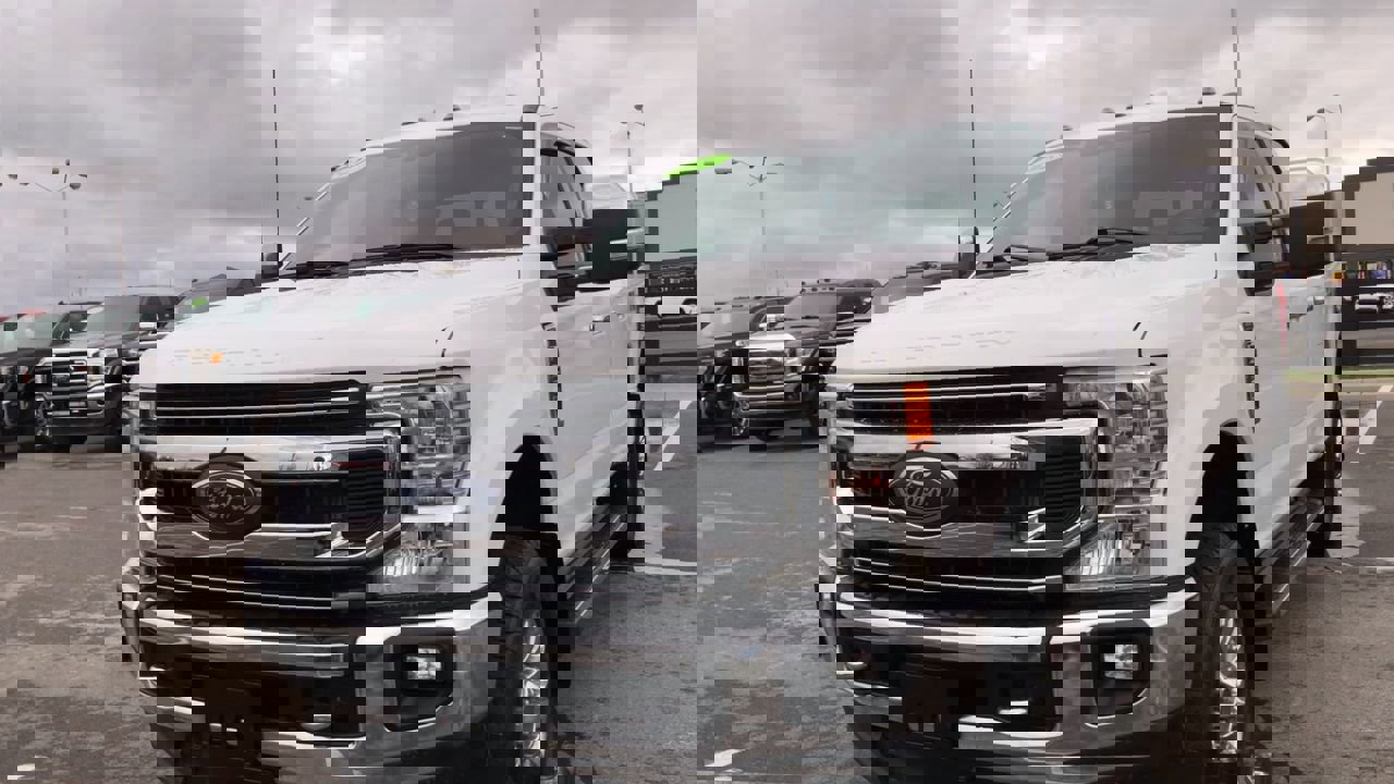 Used 2021 Ford F250 XLT w/ XLT Premium Package image 4