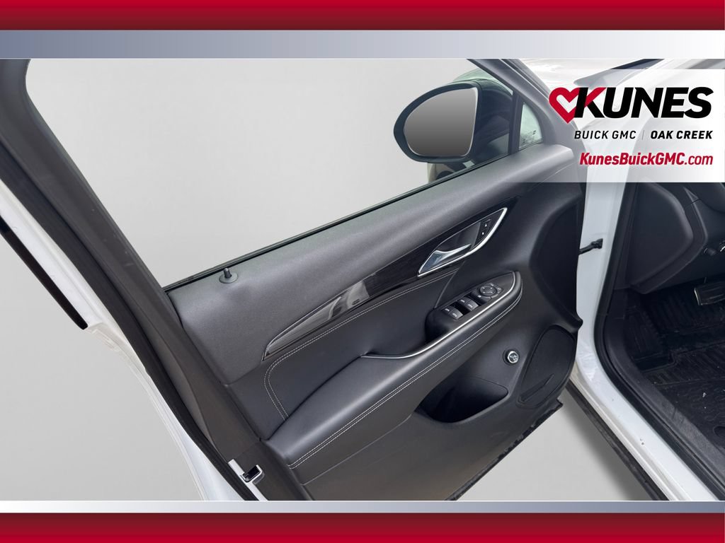 Used 2023 Buick Envision Preferred w/ Sport Touring Package AWD/4WD image 17