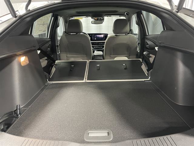 New 2025 Buick Envista Avenir image 19