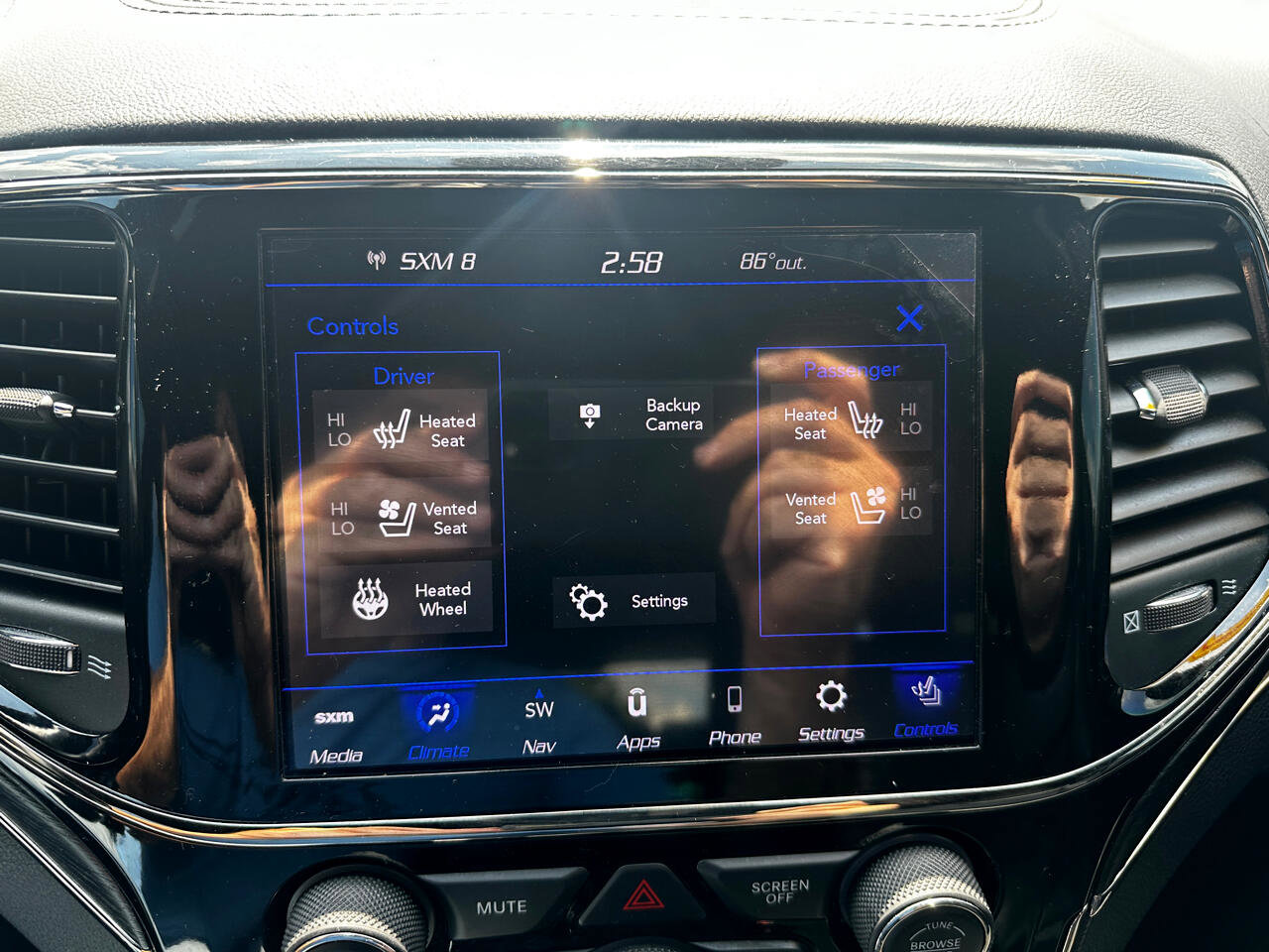 Used 2020 Jeep Grand Cherokee High Altitude image 14