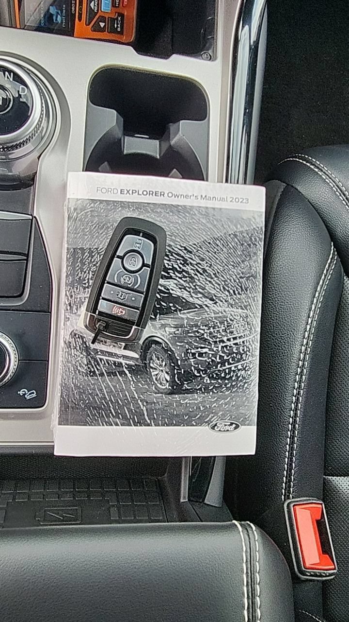 Used 2023 Ford Explorer ST w/ Equipment Group 401A AWD/4WD image 13