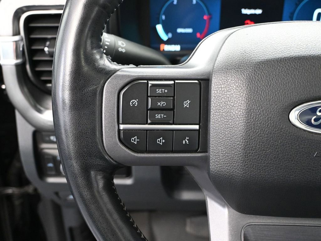 Used 2024 Ford F250 Lariat w/ Black Appearance Package image 30