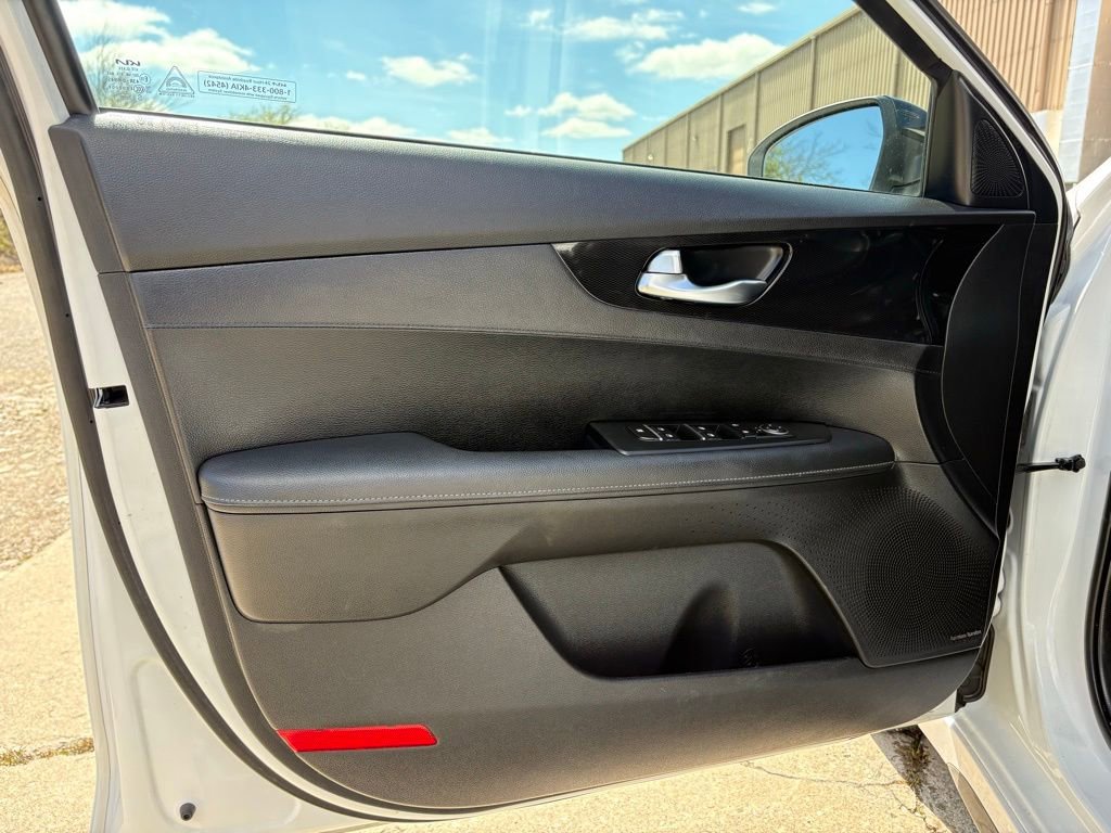 Used 2024 Kia Forte GT-Line w/ GT-Line Premium Package FWD image 18