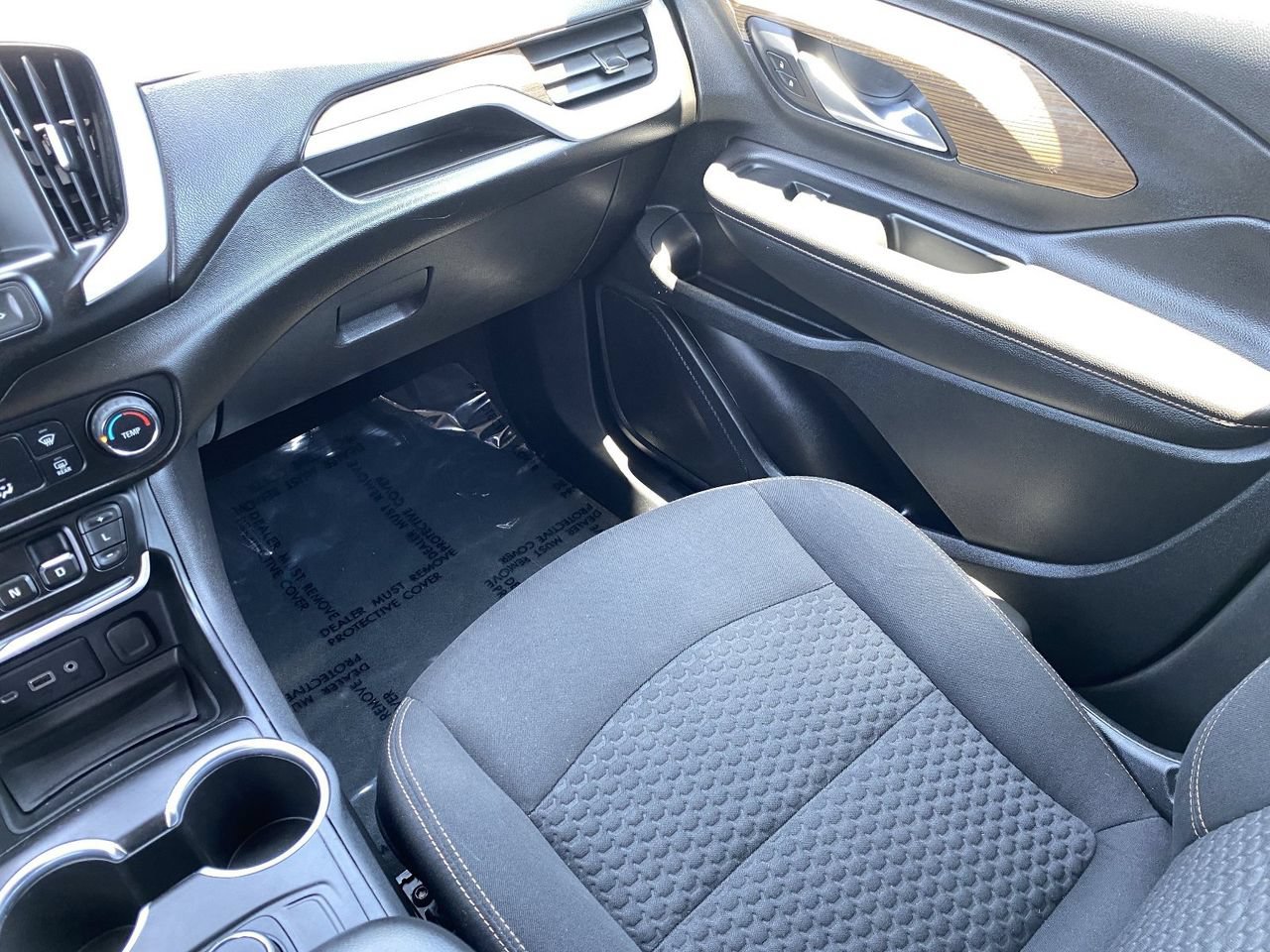 Used 2020 GMC Terrain SLE FWD image 26